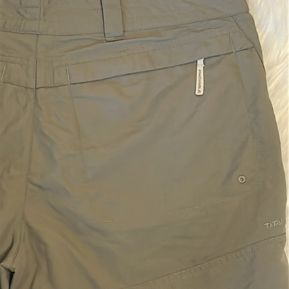 NWT Columbia Women's Shorts - Picture 5 of 9